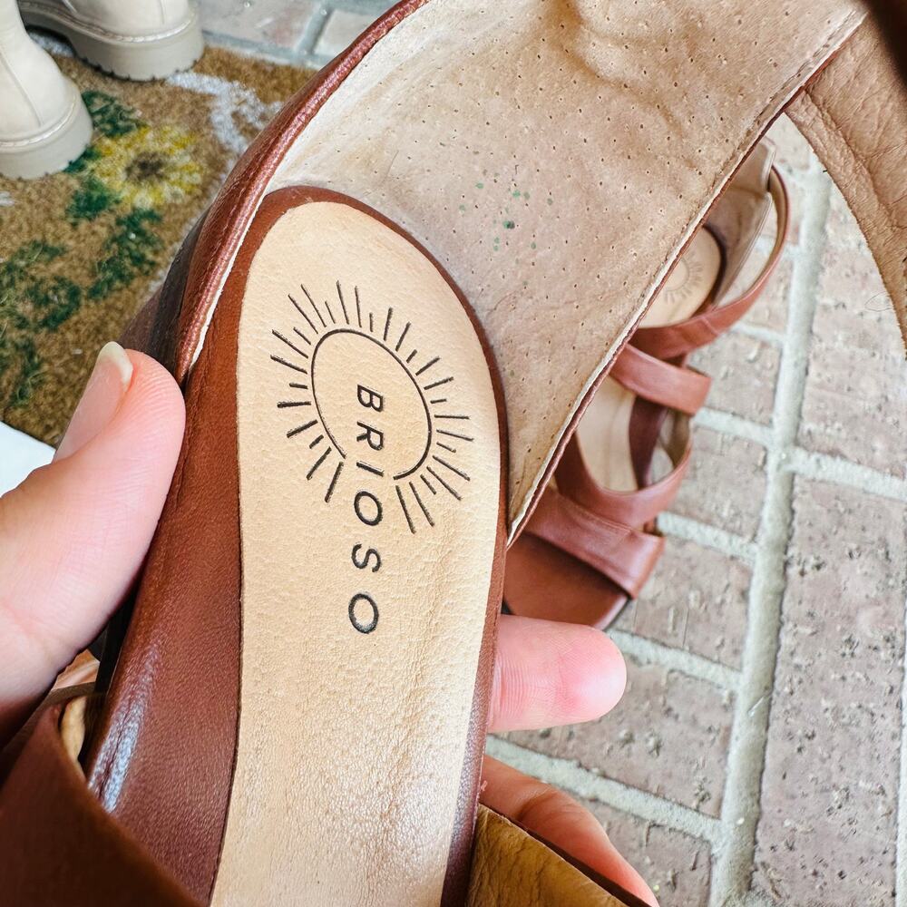 Brioso Women's Brown Leather Adjustable Strappy Block Heel Sandals Size 10M - Picture 4 of 10